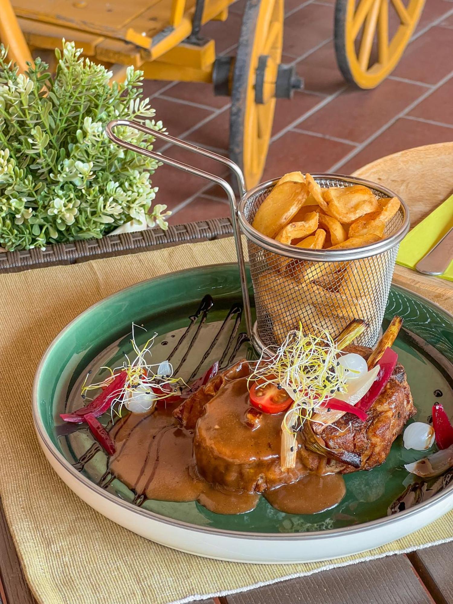 מלון Roszke Forro Fogado & Bauer Bistro מראה חיצוני תמונה